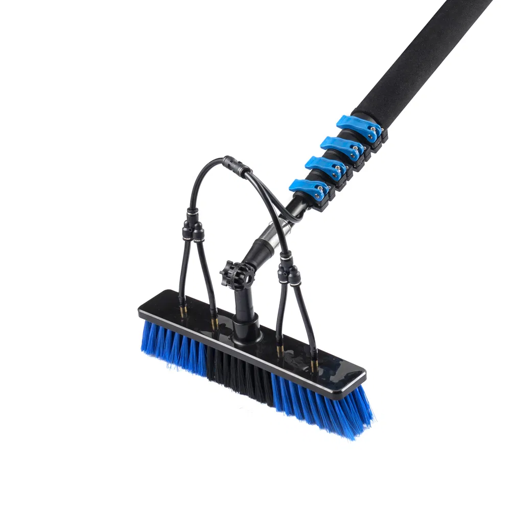 Innovative Solar Panel Maintenance Tool for Window Cleaning Efficiency