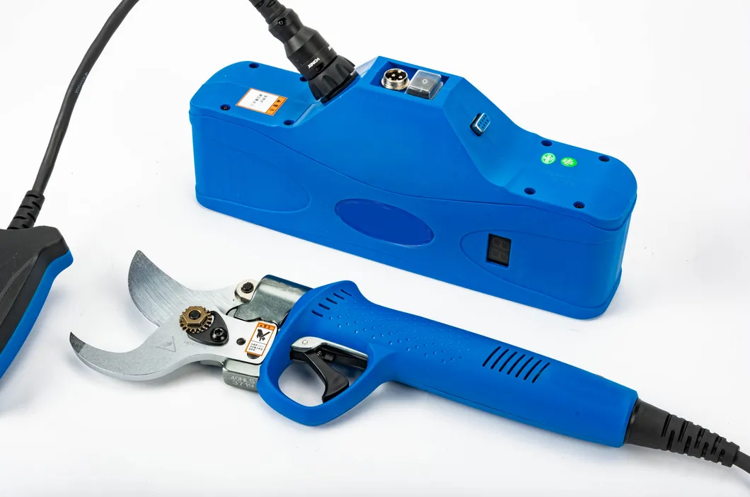 Pruning Shear Detail 3