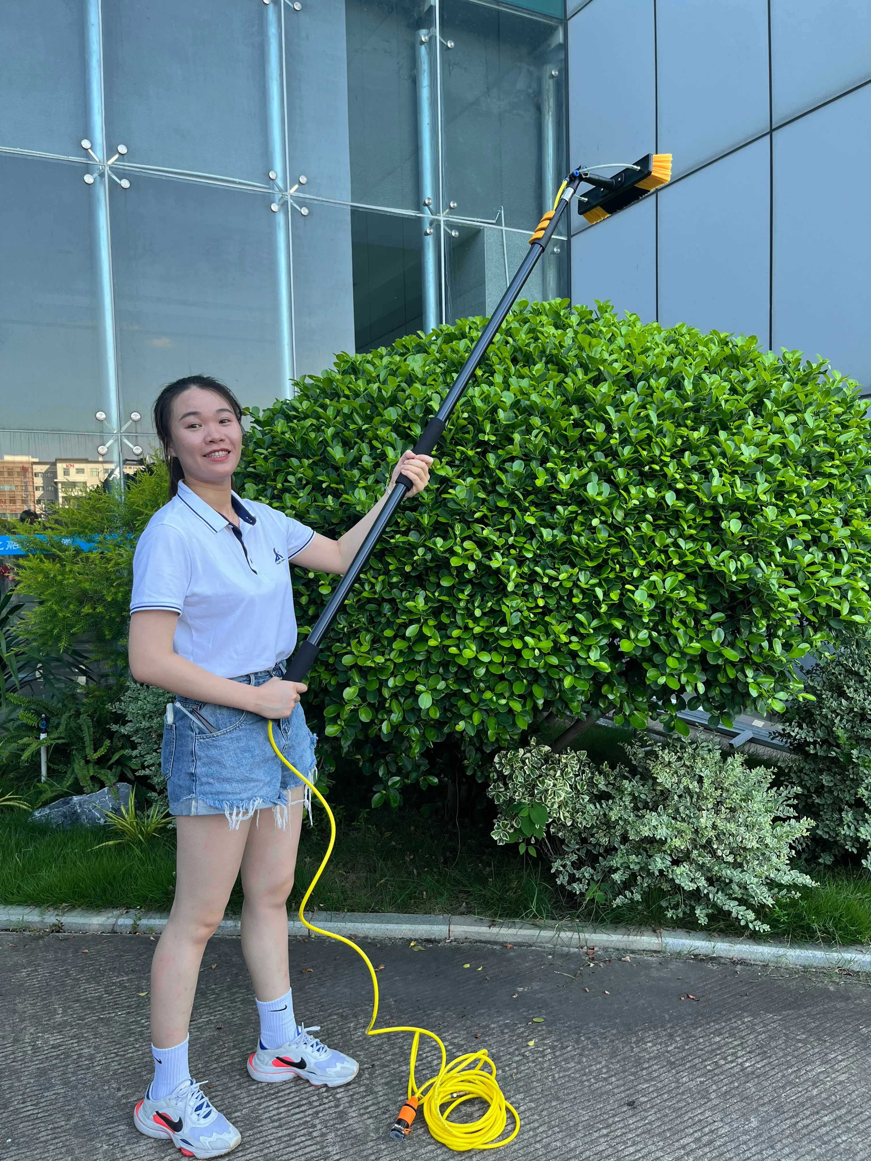 Premium Window Washing Tool for High-Performance Solar Panel Care