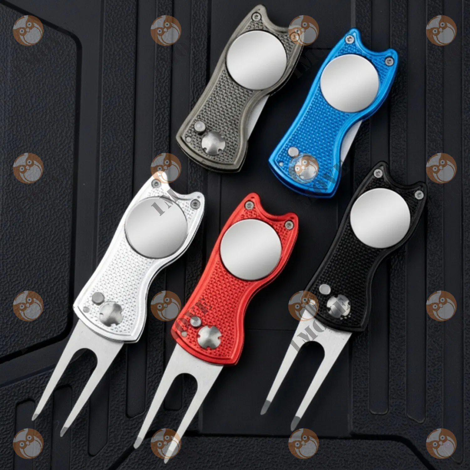 Ergonomic Golf Fork Tool for Perfect Lawn Care and Gameplay