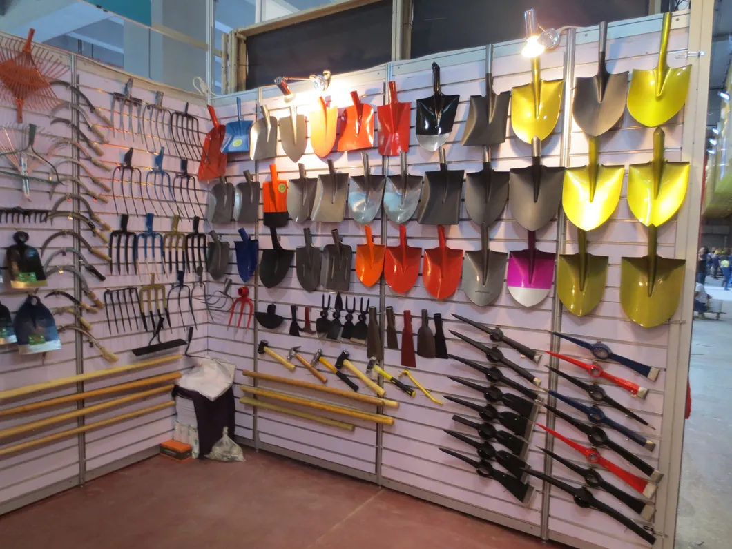 Plastic Rake Head View 3