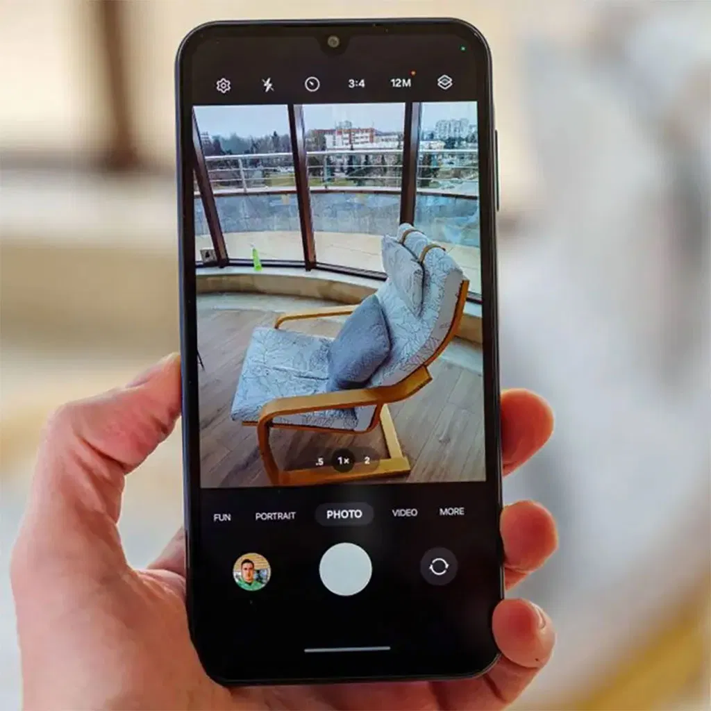 High-Performance Mobile Phone with 16MP Camera and Long-Lasting Battery 6.5" LCD Mobile Phone Featuring Triple Camera and 3800mAh Power