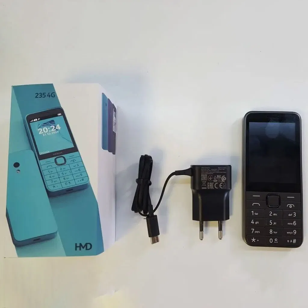 Compact 2.8-Inch Dual SIM Cell Phone with 2 MP Camera Stylish 2.8-Inch Dual SIM Smartphone with 1450 mAh Battery