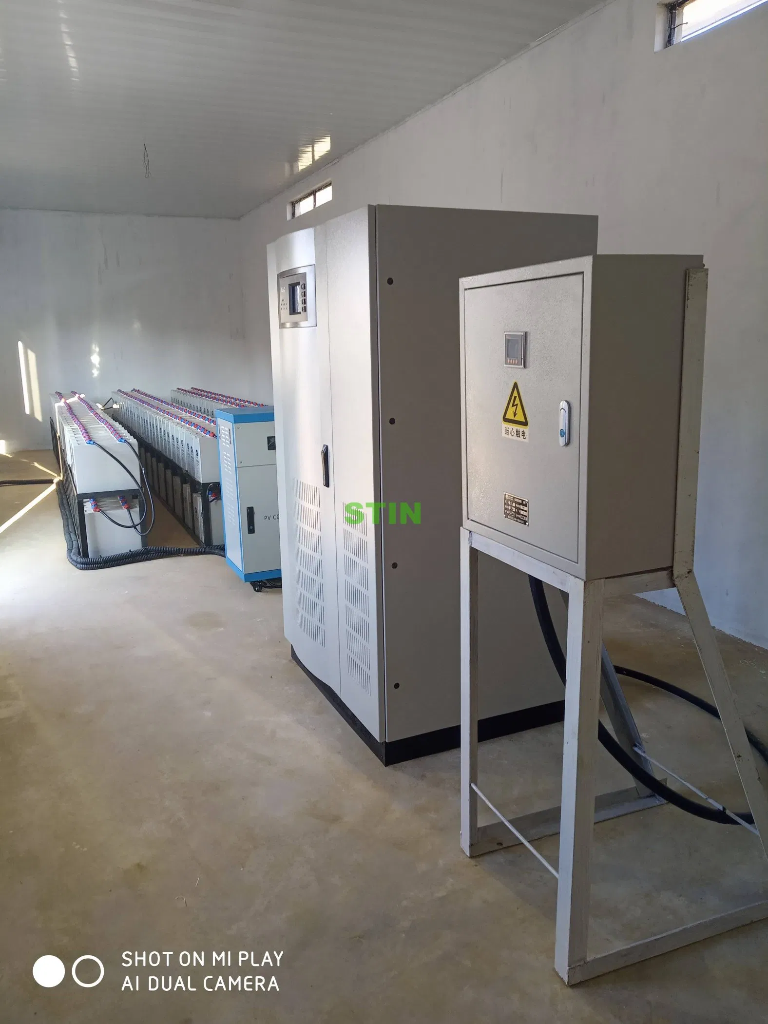 Hot Sale CE Approved Three Micro Hybrid SMA Price off Grid Solar Inverter