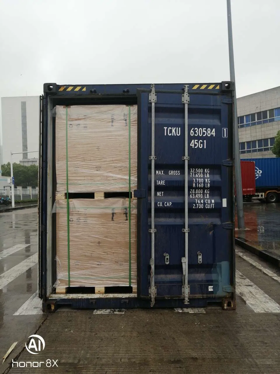 Good Price Half Cut Cell Monocrystalline Silicon with TUV CE Approved Solar System Panel