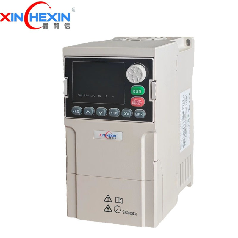 Micro-Grid Solar Inverter with Seamless Transition and Voltage Support