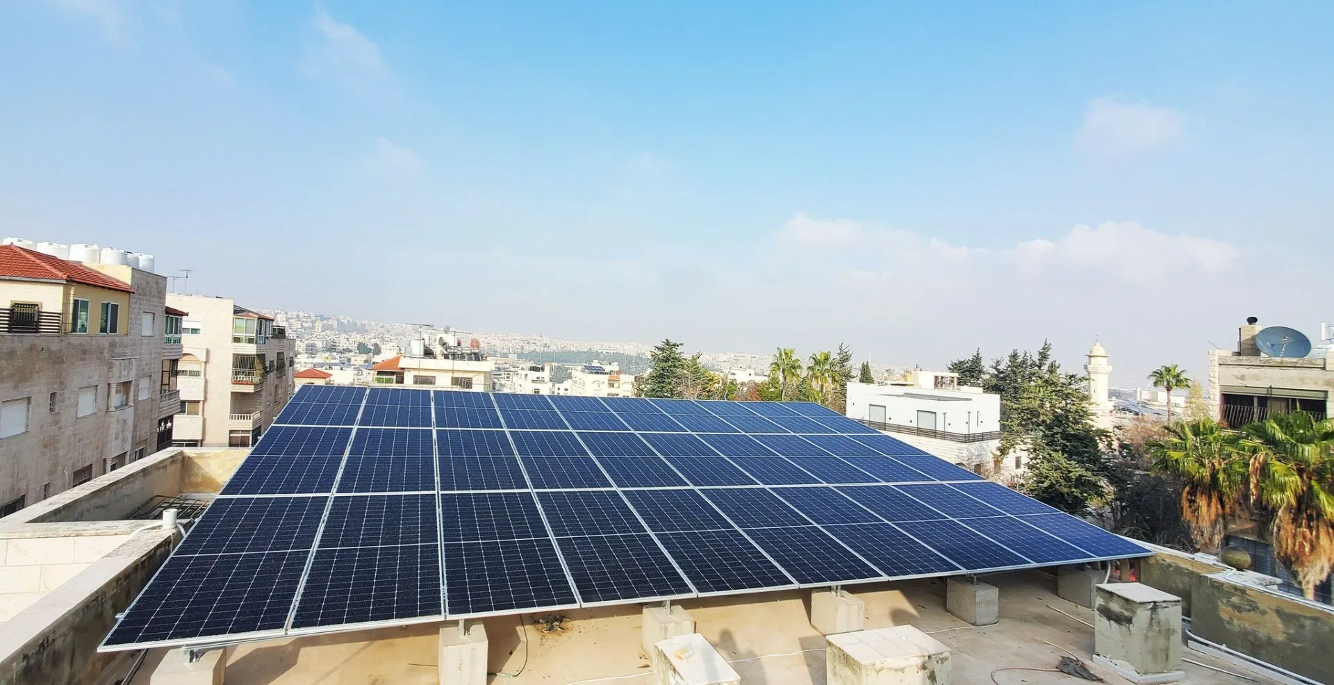 750W Commercial PV Solar Panel N-Type with Bifacial and Half Cell Topcon Type for Enhanced Efficiency