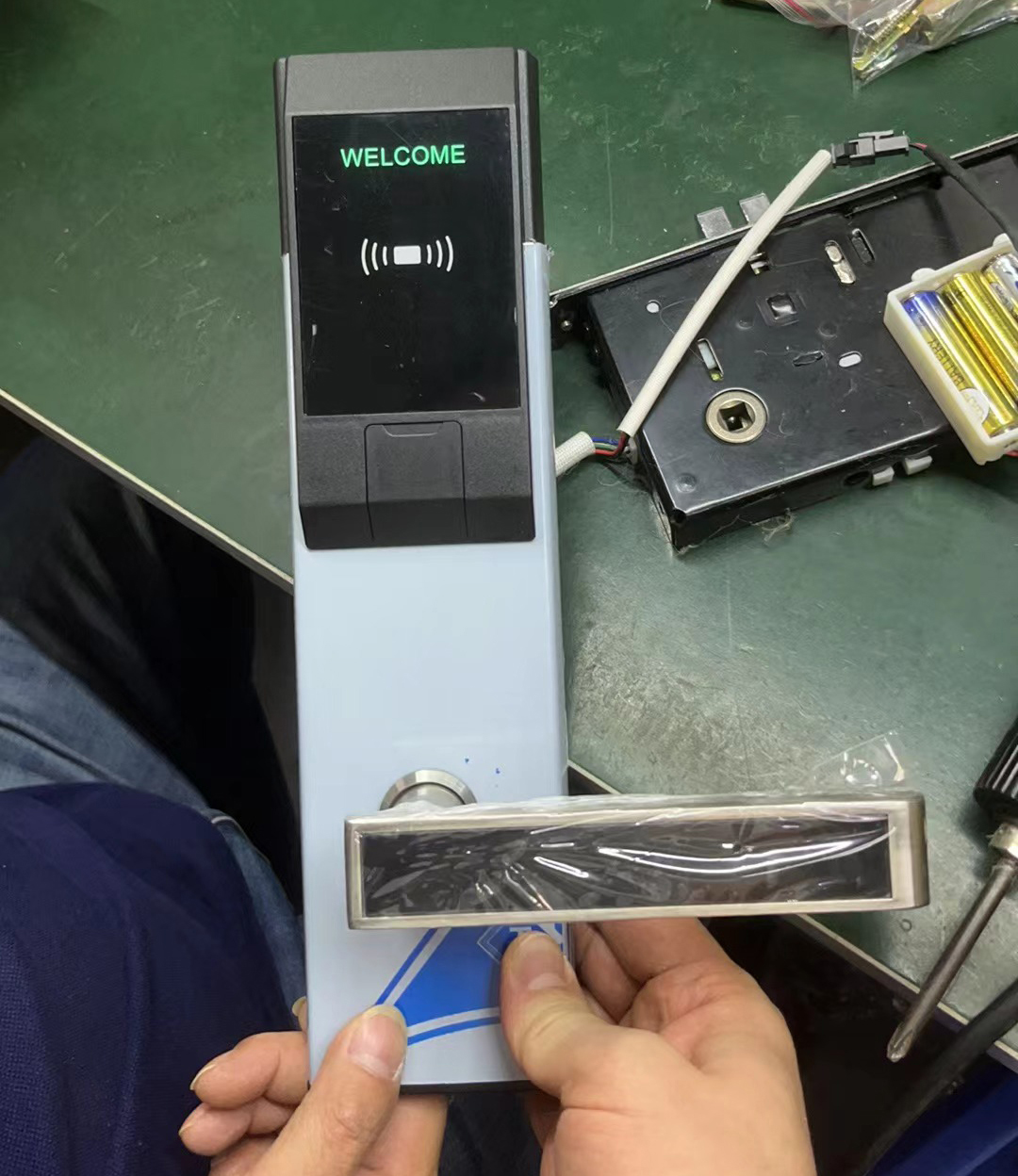 Polished Stainless Steel RFID Hotel Door Lock with Smart Card Keypad and Mechanical Key for Access Control System