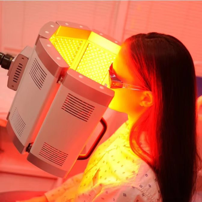 Beauty Equipment PDT-LED Skin Rejuvenation Acne Treatment PDT Machine LED Light Therapy Medical Grade