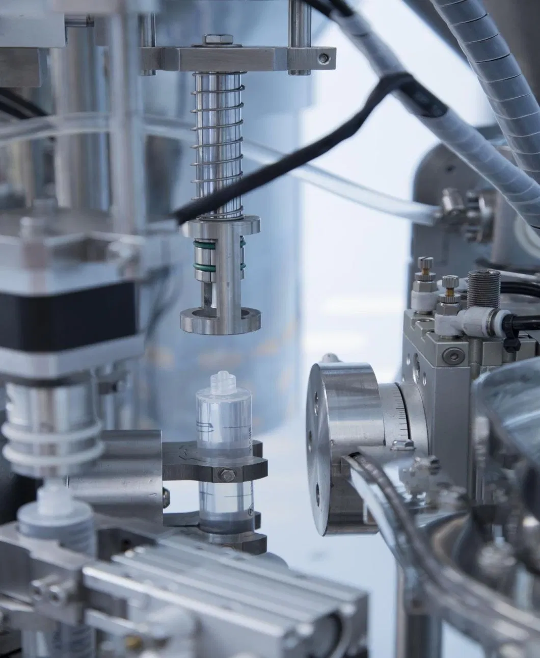 Automatic Plastic Syringe Filling Machine Desktop Gel Hyaluronic Acid Hydrafacial Hyaluronic Acid Syringe Filling Machine
