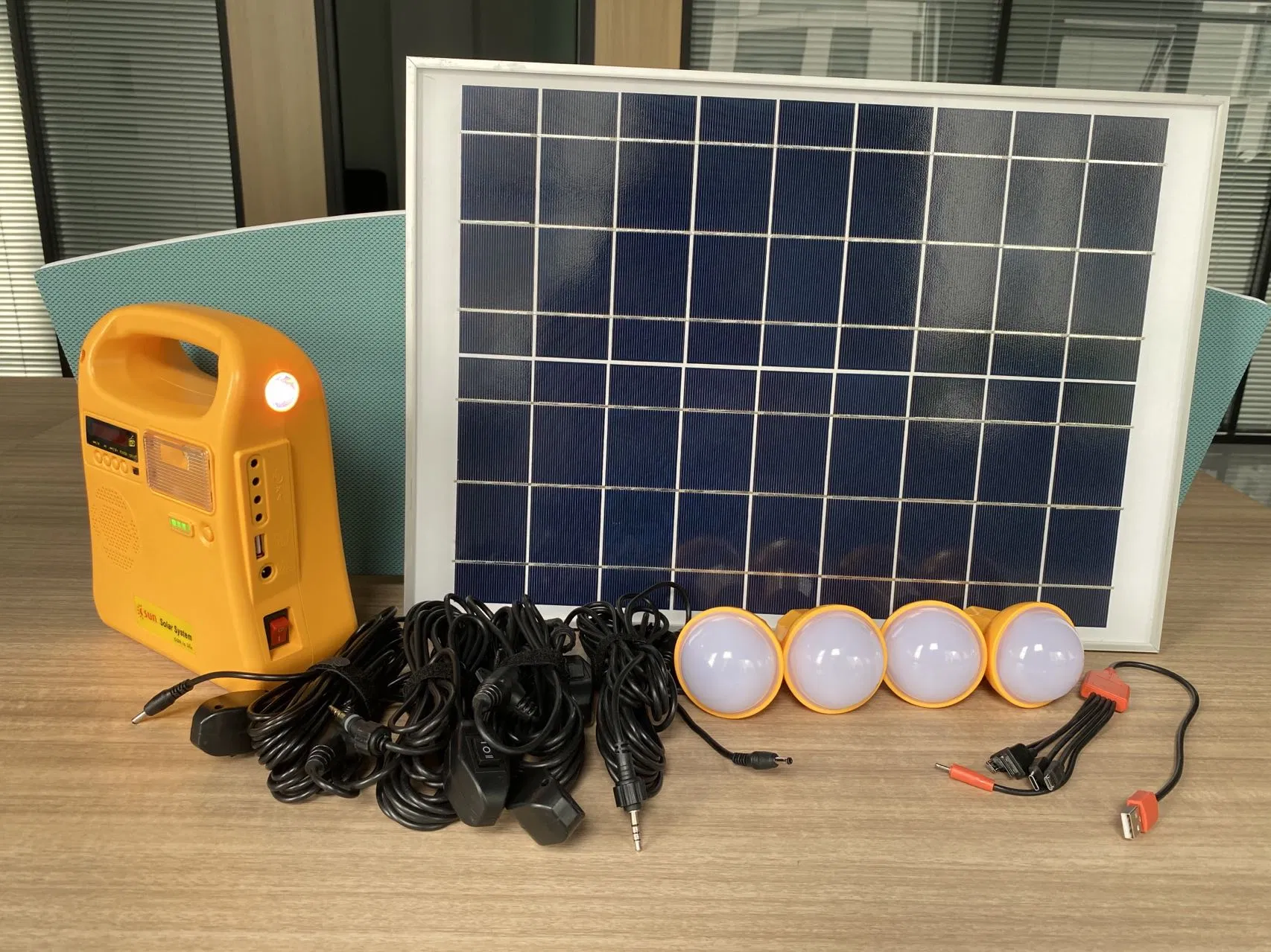20W Solar Panel Solar Home Lighting System and Mobile Charging System with FM Radio, MP3 and 4PC LED Bulbs, Torch Light and Reading Light for Indoor and Outdoor