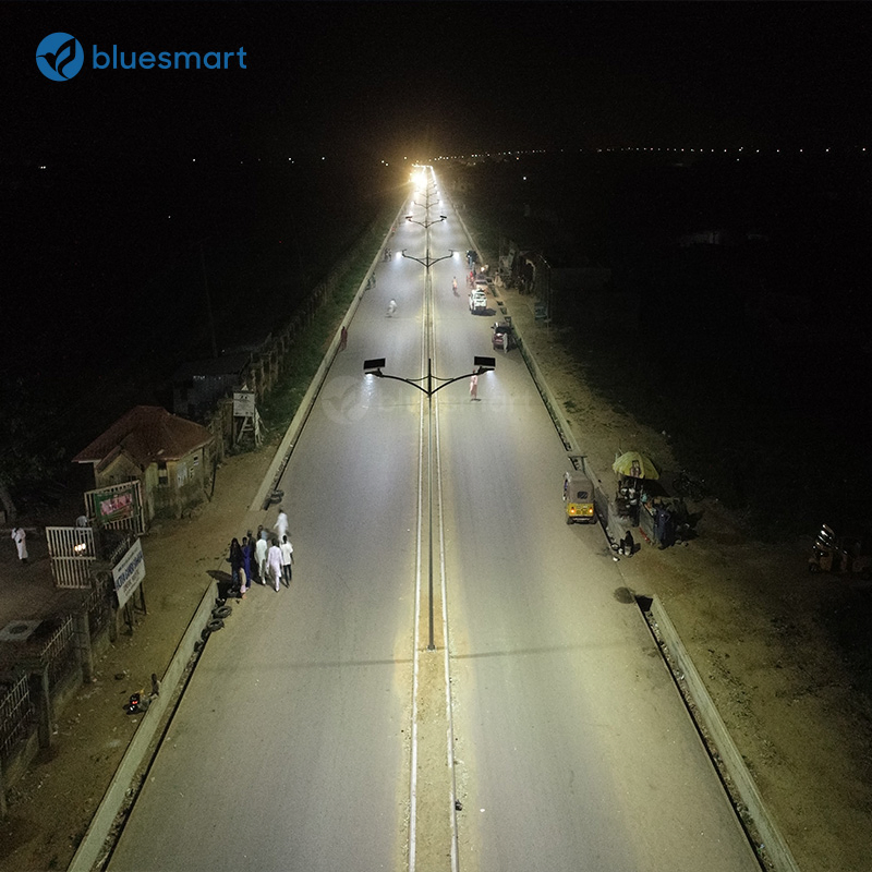 LED Solar Street Light Lighting Pollution-Free Design 60W 80W 100W