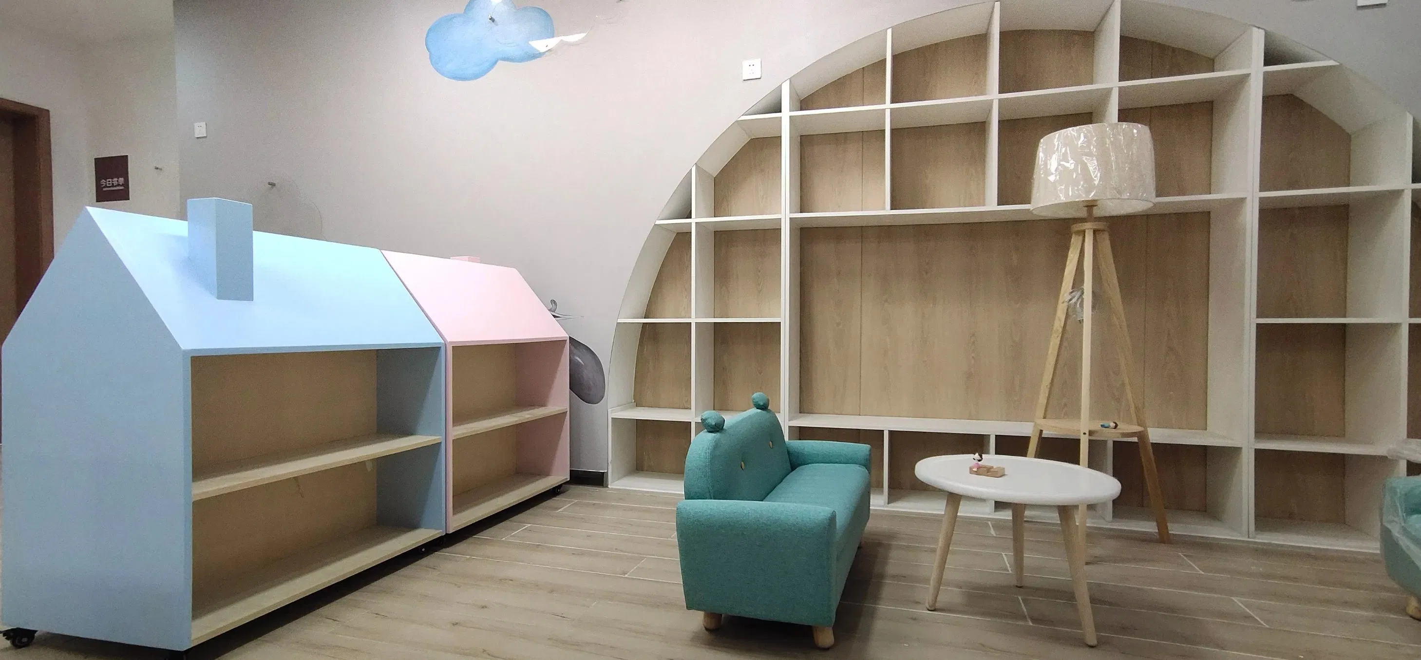 EMA Cute Durable Learning Table Chair Kids Reading Nook Desk for Classroom