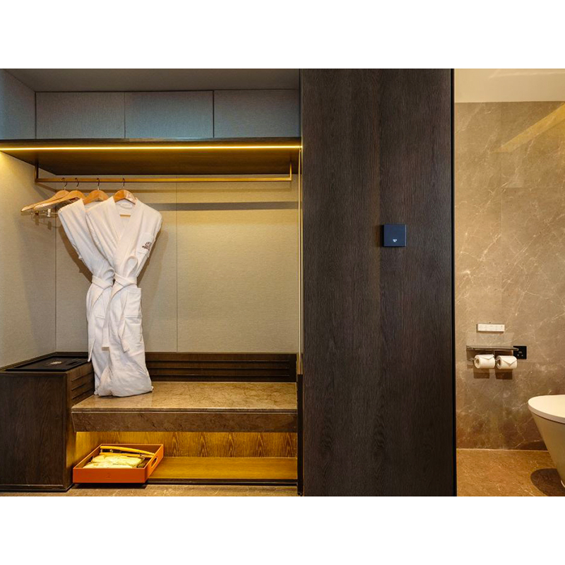 Hotel Apartment Room Furniture Wooden Platform Bed Classic Design Apartments Guest Rooms