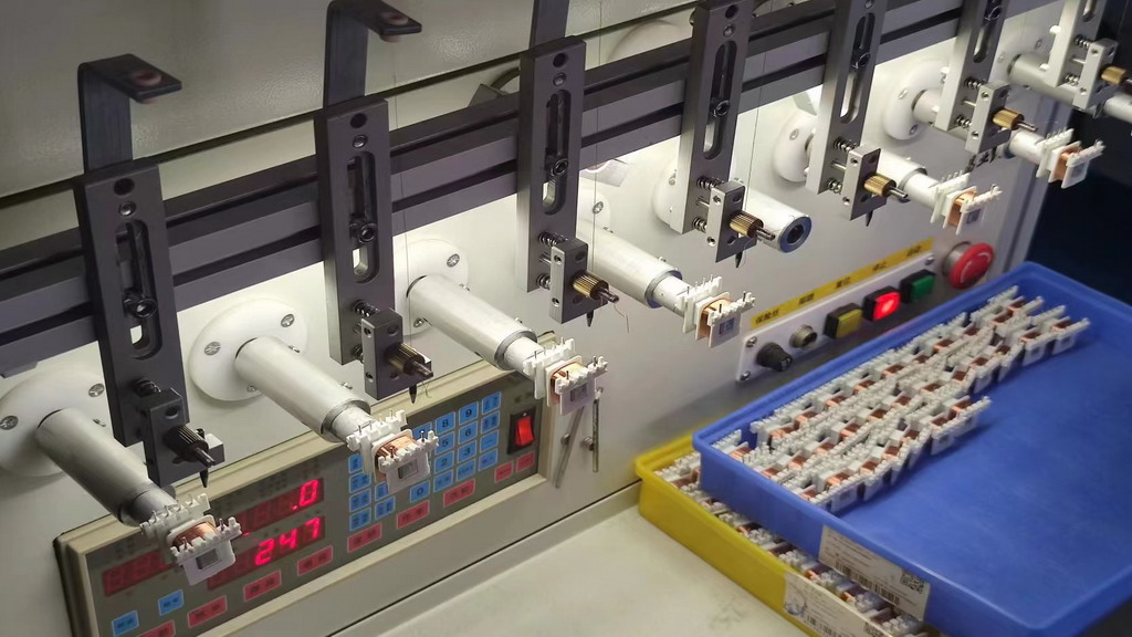 Wire wrapping process for current transformer manufacturing at Smrtr Technology