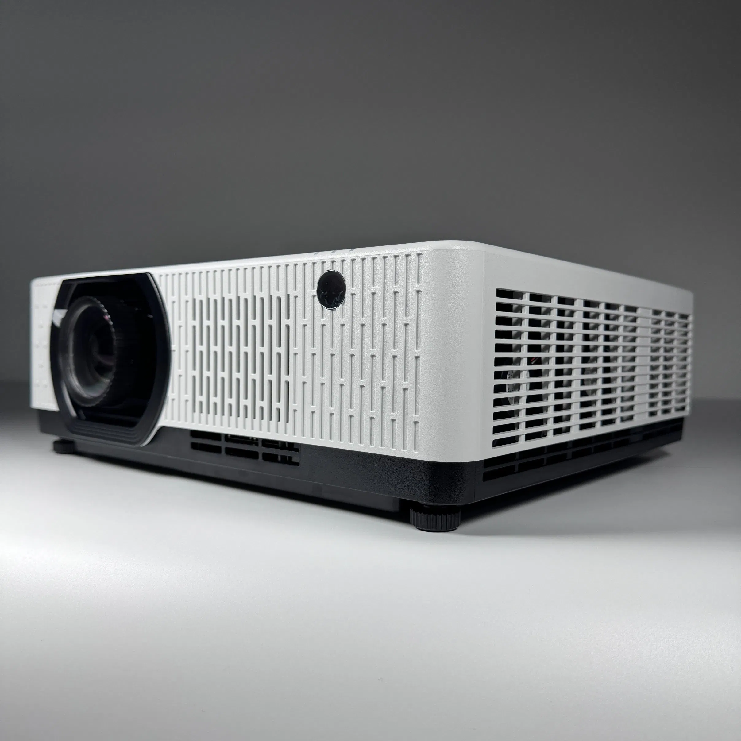 8200 Lumen High Brightness Laser Projector Wuxga 1980*1200 3D Projector Home Theater Education/Corporation Installation