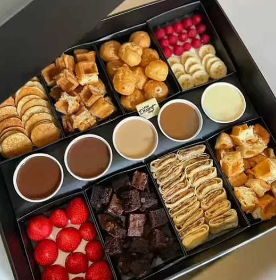 ODM Customized Corrugated Box Hold Sauce Cups and Place Food in Sections Supplier, Factory