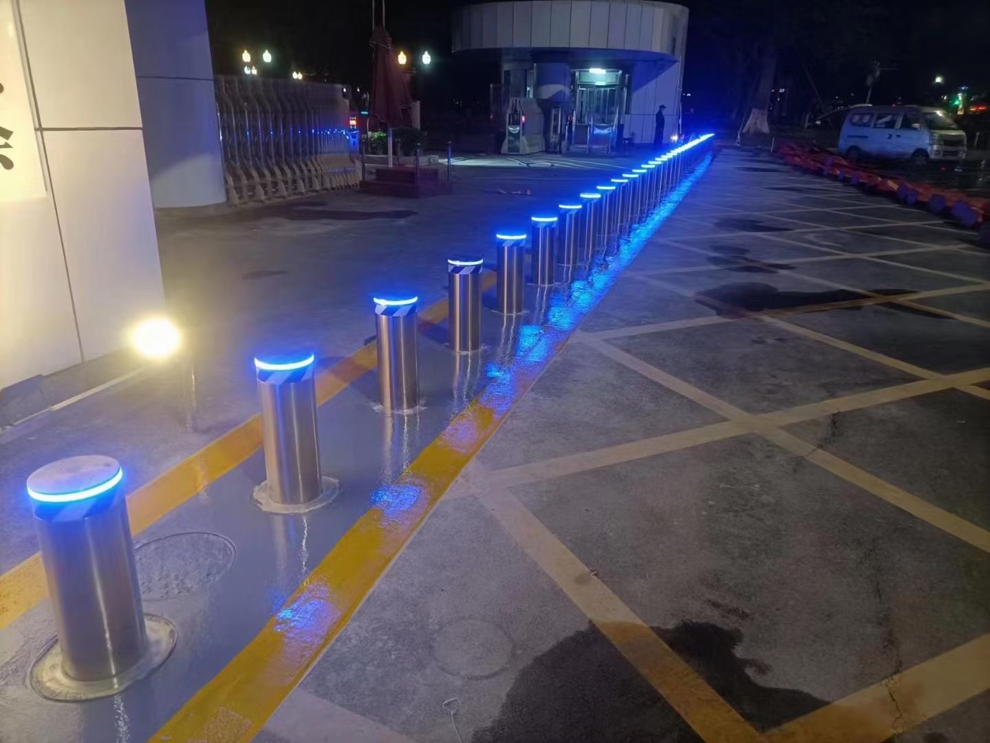 ACS AUTO on Sale LED Outdoor Bollard Light with Retractable Hydraulic Car Parking Barrier Automatic Traffic Barriers