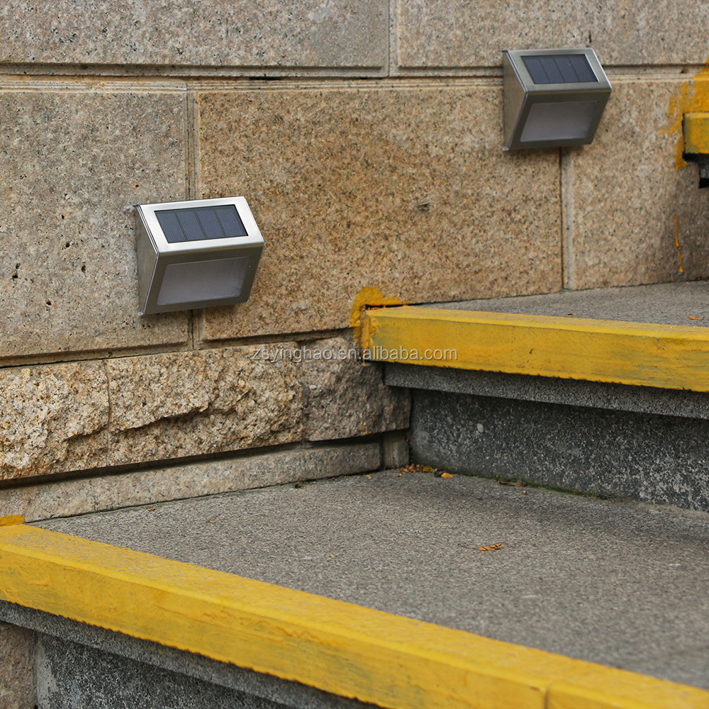 Fashion Stainless Steel Solar LED Pathway Step Lights IP65 Wall Lights Mounted for Stairs Solar Panel and Battery Power Supply