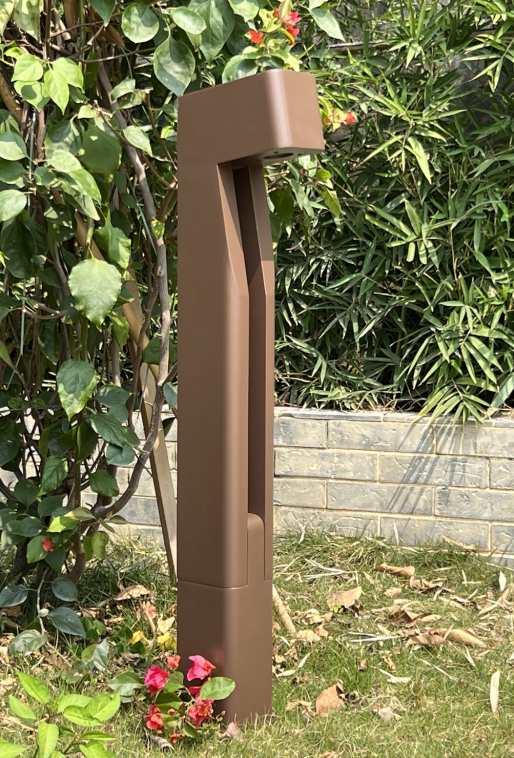 Customized Waterproof Led Garden Lights Landscape Bollard Light Outdoor Courtyard Decoration Ip65 for Lawn Patio Yard Walkway