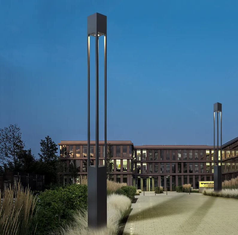 Solar Waterproof IP65 LED Bollard Post Light Die-cast Aluminum Dimmable 5-Year Warranty 120 Beam Angle 5000K/6000K Garden