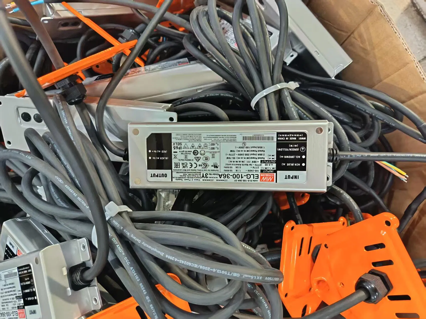 Linear Highbay 140-145lm/W Modular Design LED Flood Light 0-10V Dimming LED Explosion Proof High Bay Light