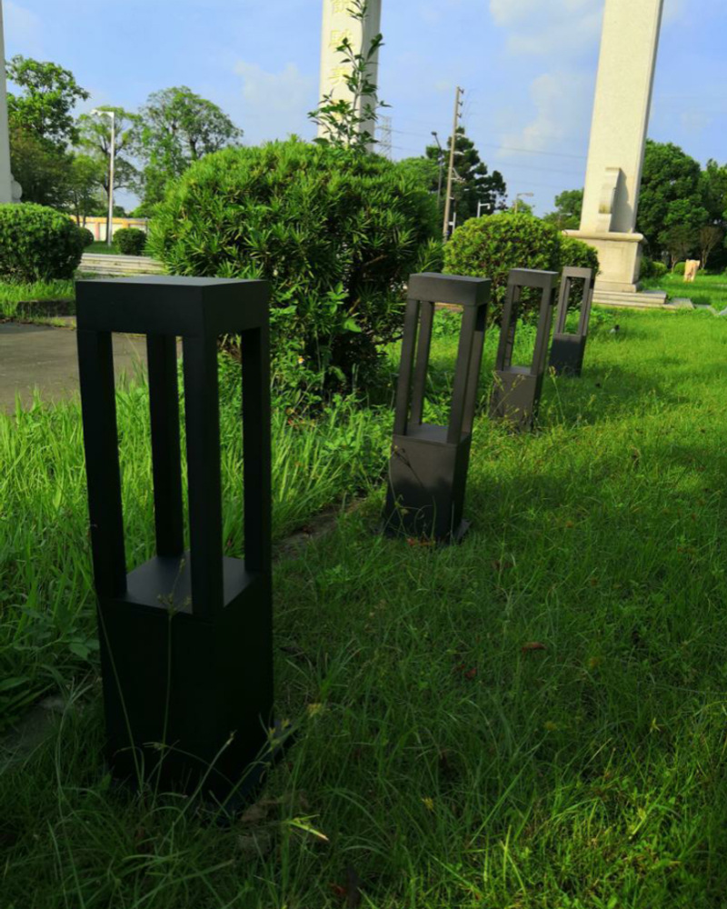Luxury Aluminum Garden Lamp Landscape Pathway Modern LED Bollard Post Light AC Outdoor Waterproof IP66 Lawn Light Wholesale