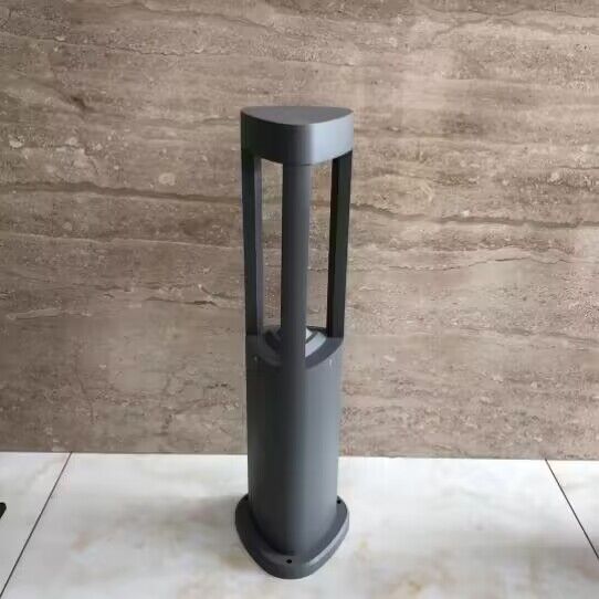 Modern 110V 220V IP65 Waterproof Pillar Bollard Lights Outdoor Garden LED Lawn Light for Landscape Pathway