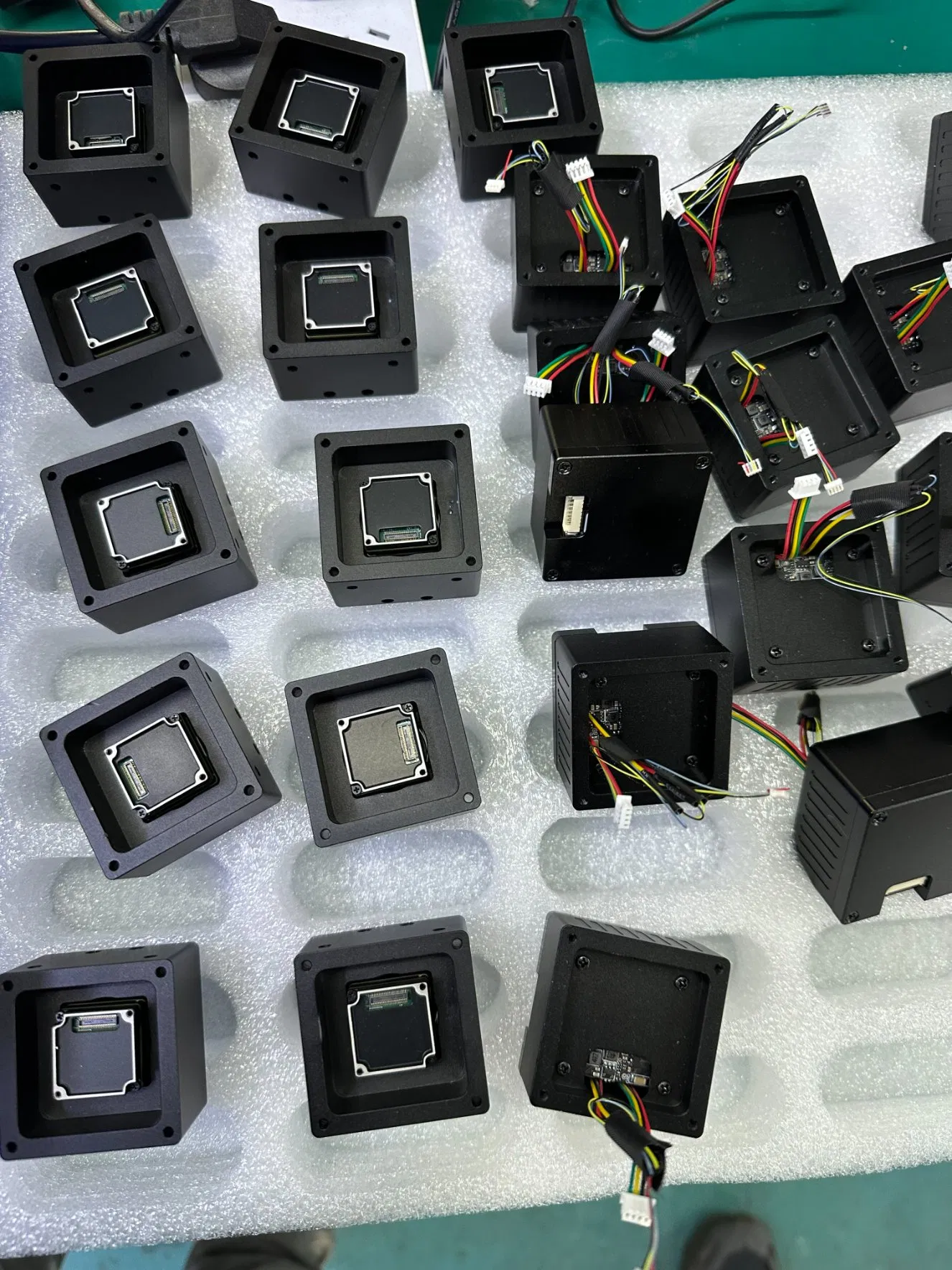 Uncooled Infrared CVBS RJ45 IP 640 Thermal Sensor Mini Camera Module with Night Vision H. 265 Cloud Storage