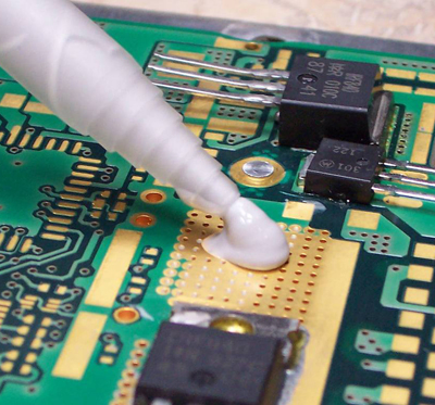 High Quality Liquid Thermal Conductive Electroinc Silicone Rubber Potting Compound for Heat Sink or Base Plate Attach