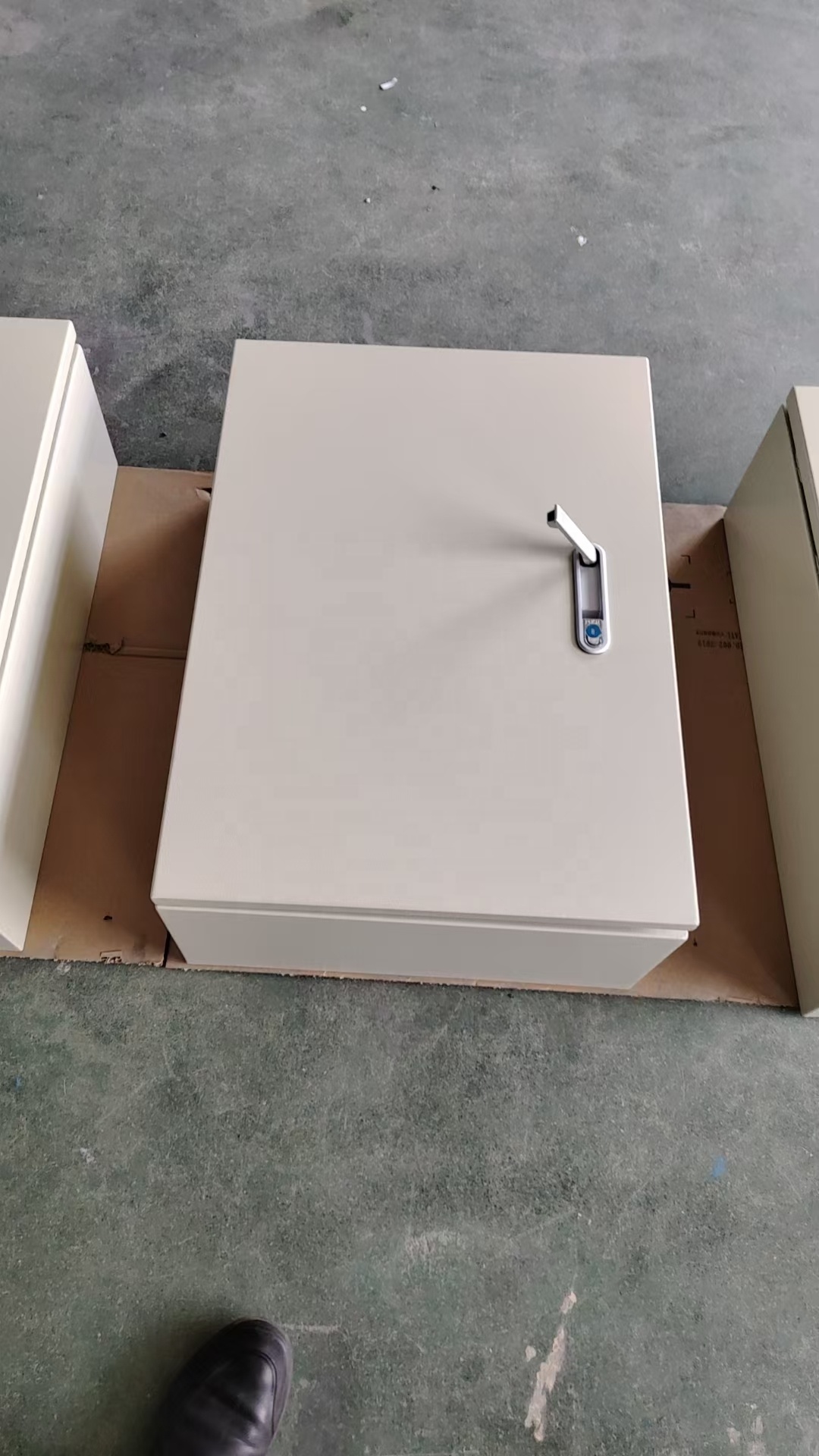 Hard Waterproof High Quality Ip65 Metal Electric Panel Box Electrical Junction Box Panel Cabinet Enclosure Distribution Box