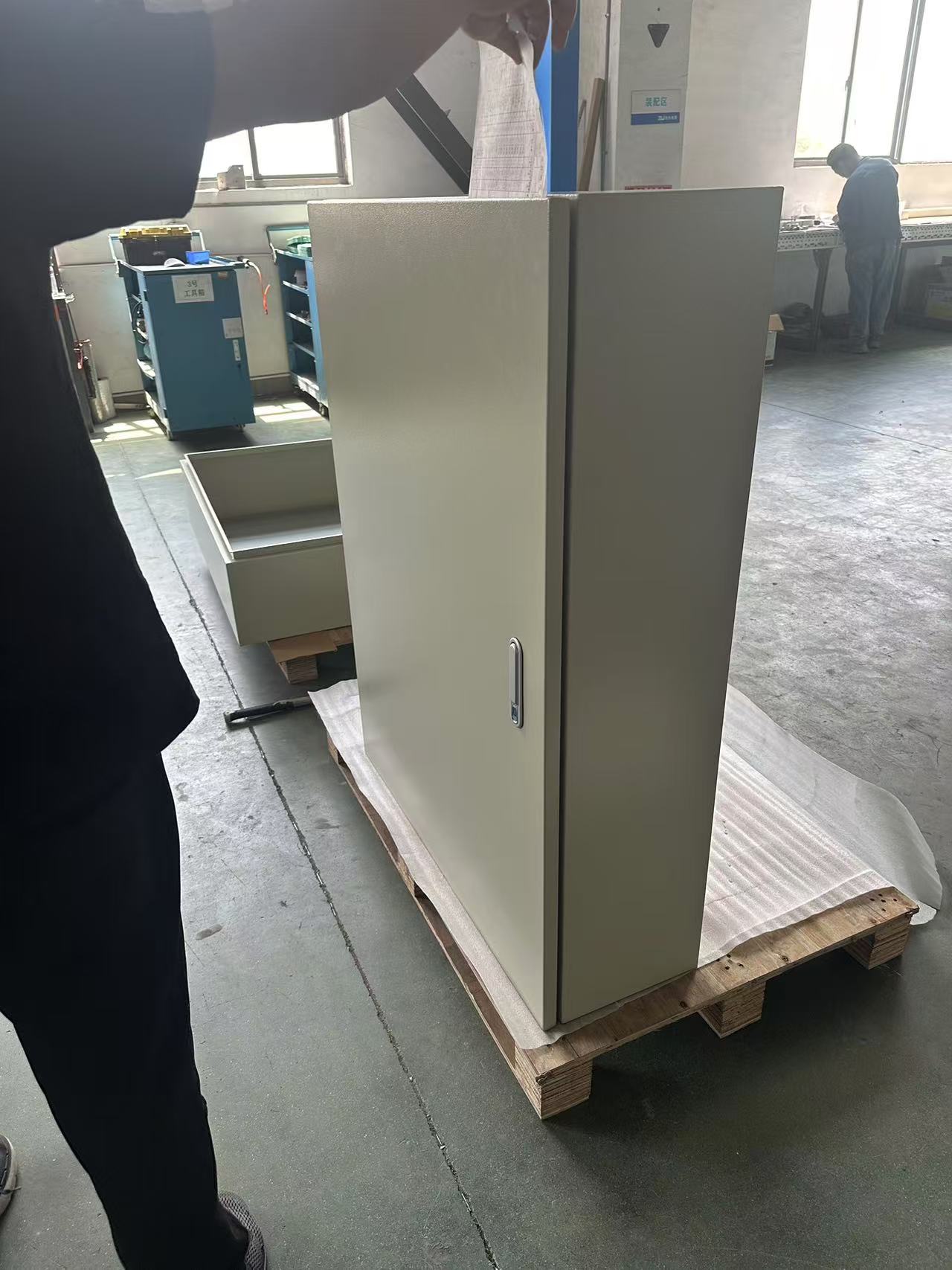 Low Voltage Cabinets Cable Distribution Box Electrical Distribution Board Electric Cabinets Electrical Equipment