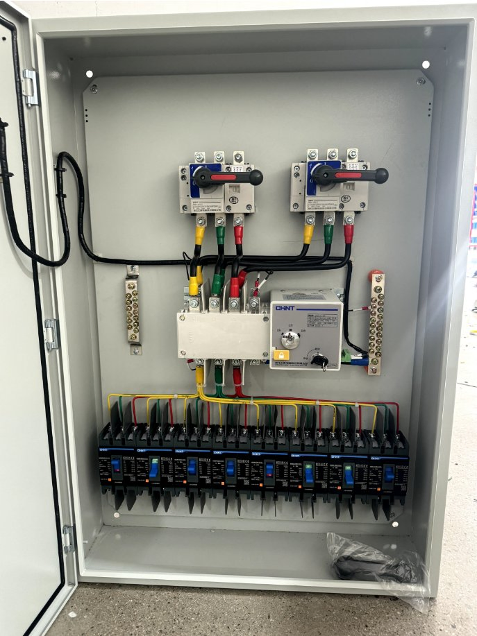 Smart Remote Power Distribution Box with Advanced Control Features