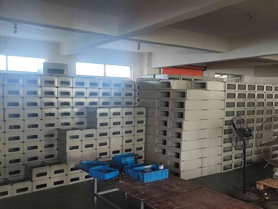 Waterproof and Dustproof Wall Mounted Double Door Metal Distribution Box