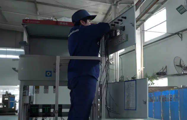 Low Voltage Power Distribution Cabinet Custom Electrical Box for Industrial Use