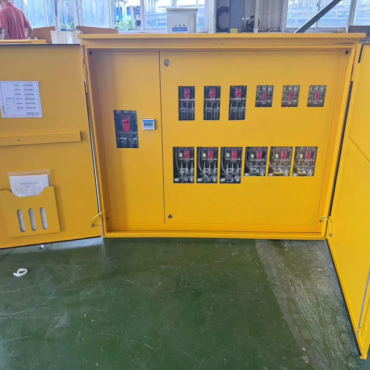 Reliable Power Management Stainless Steel Outdoor Distribution Box
