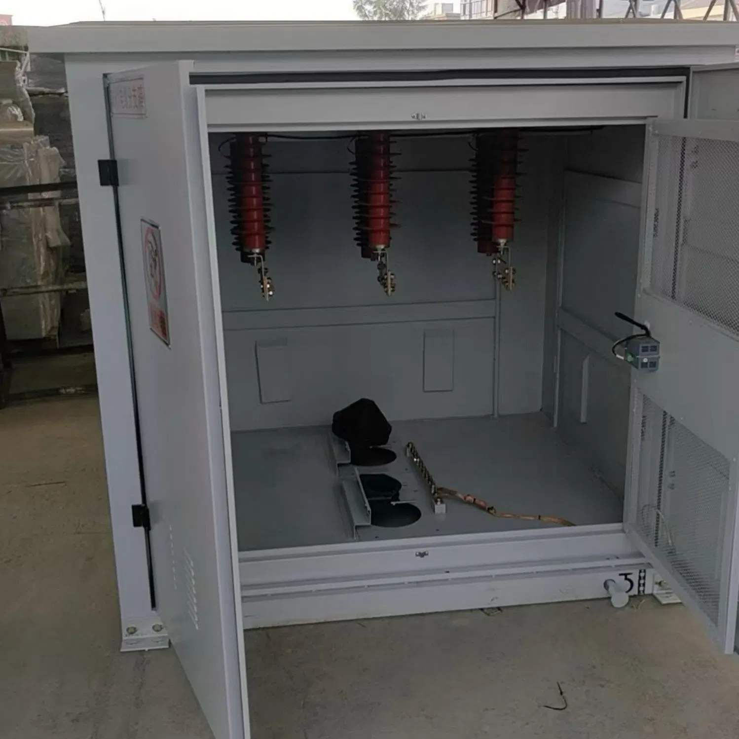 Solar Power Cable Branch Box with Anti UV Coating for Photovoltaic System Power Distribution Work