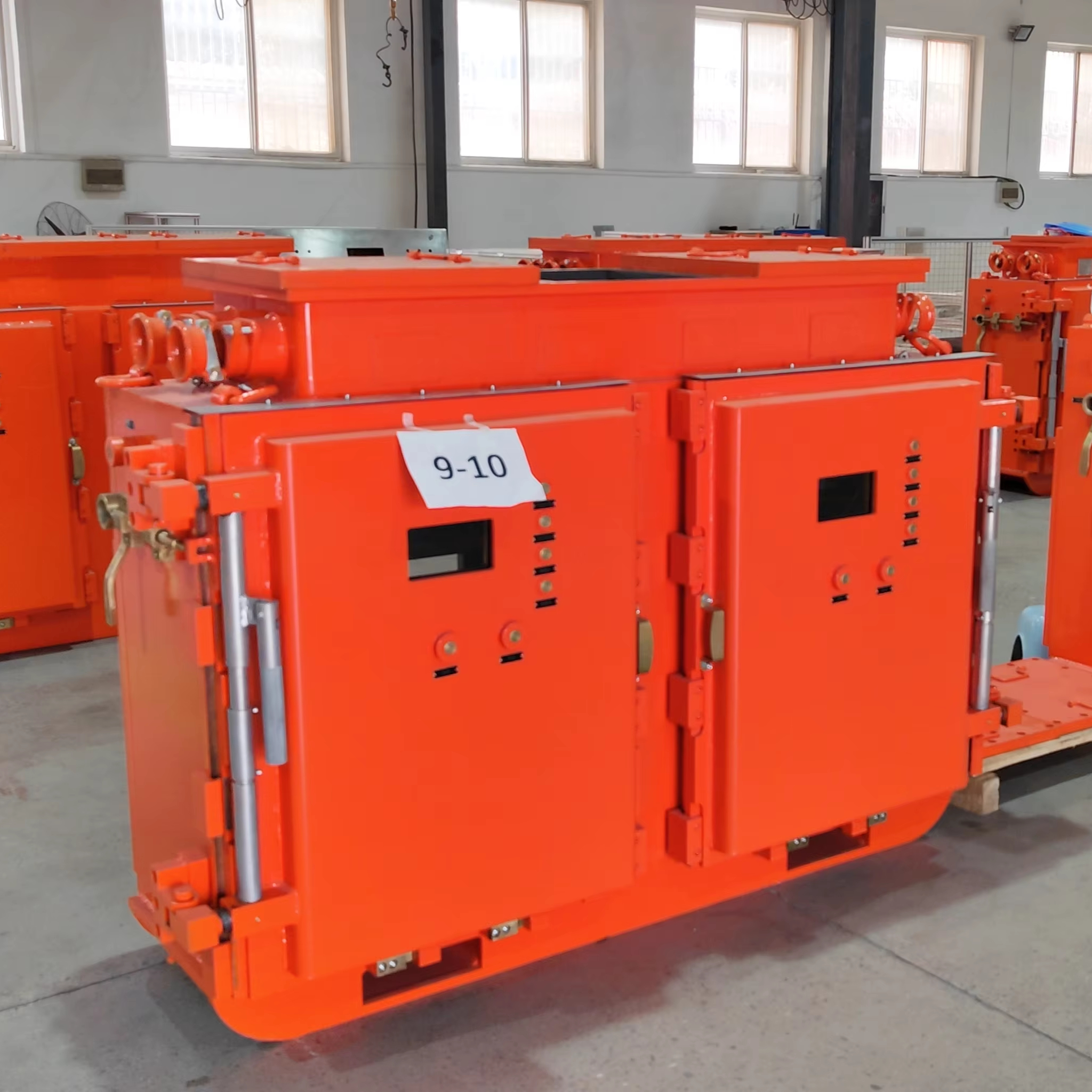 Electric Industrial Outdoor Power Distribution Box IP54 Rated 660/380V Voltage GCK Model Customizable Metal Electrical 4000A