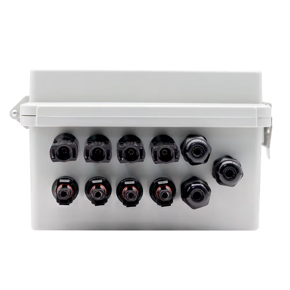 MOREDAY DC MCCB Waterproof Distribution Box for Solar Related Products Metal Enclosure Combiner Box