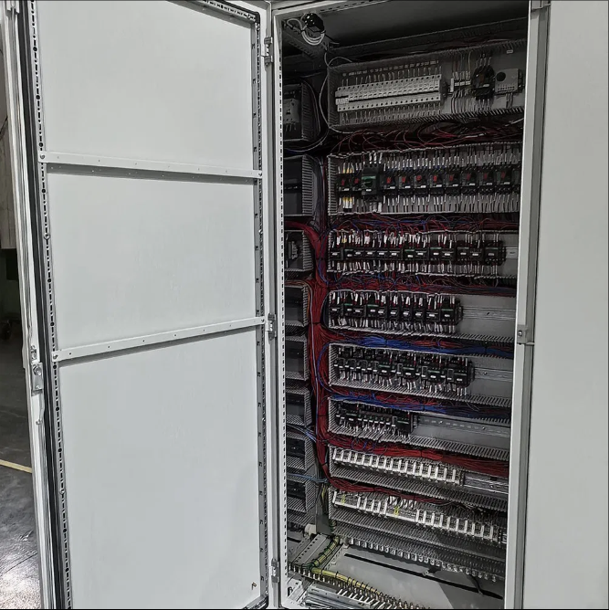 Electrical Distribution Box for Commercial Building Power Management