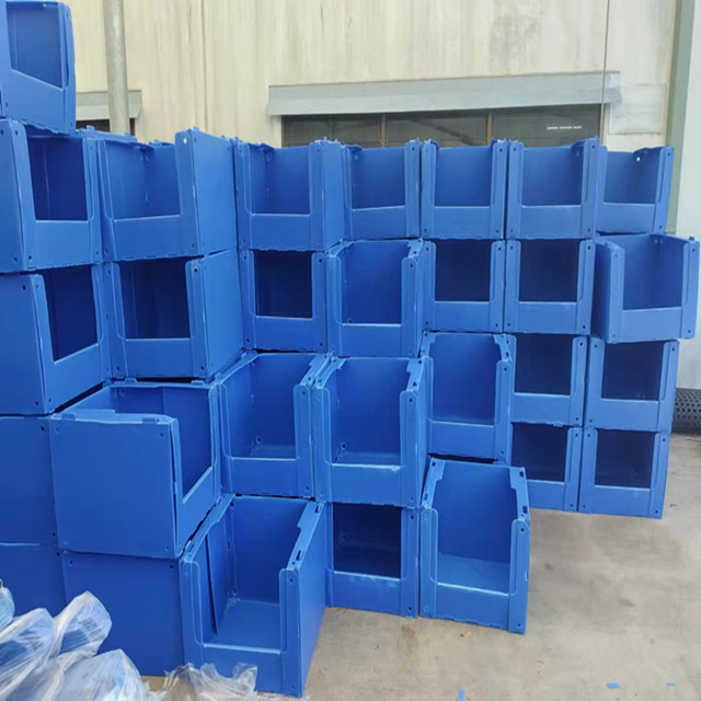Foldable PP Corrugated Hollow Plastic Storage Box Warehouse Plastic Stackable Picking Bins For Clothing Shoes Storage Box