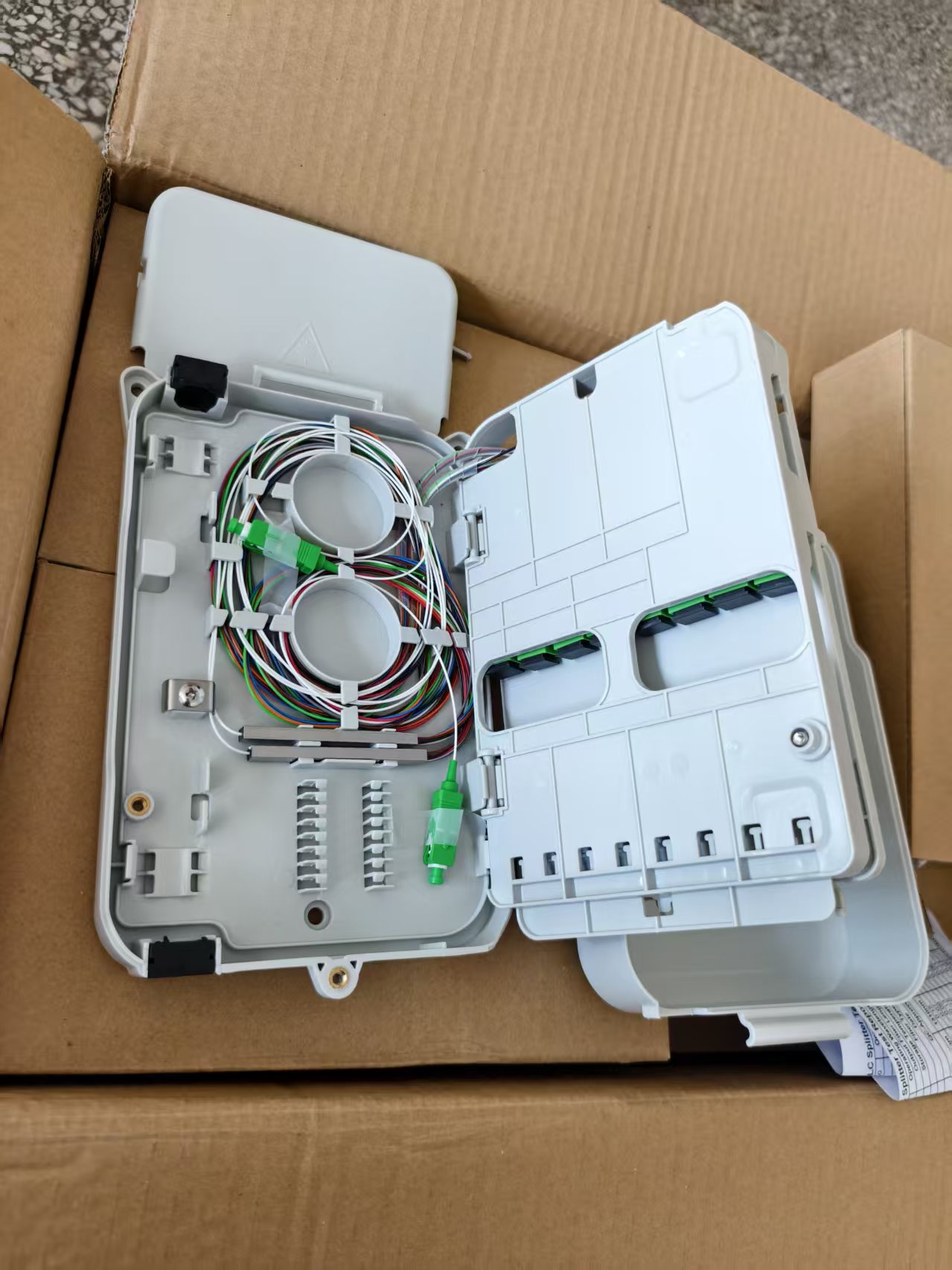 TL-FAT-16 Telelink Indoor Wall Mounted 16 Core Fiber Optic Distribution Box Wall Mounting OEM Terminal Distribution Nap Box