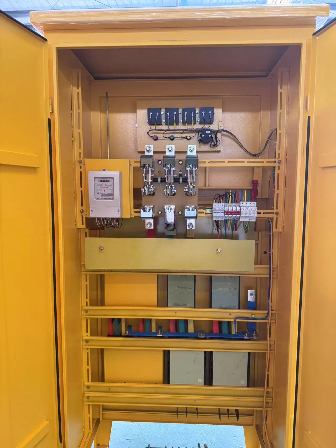 Integrated Safety Features Smart Power Distribution Box
