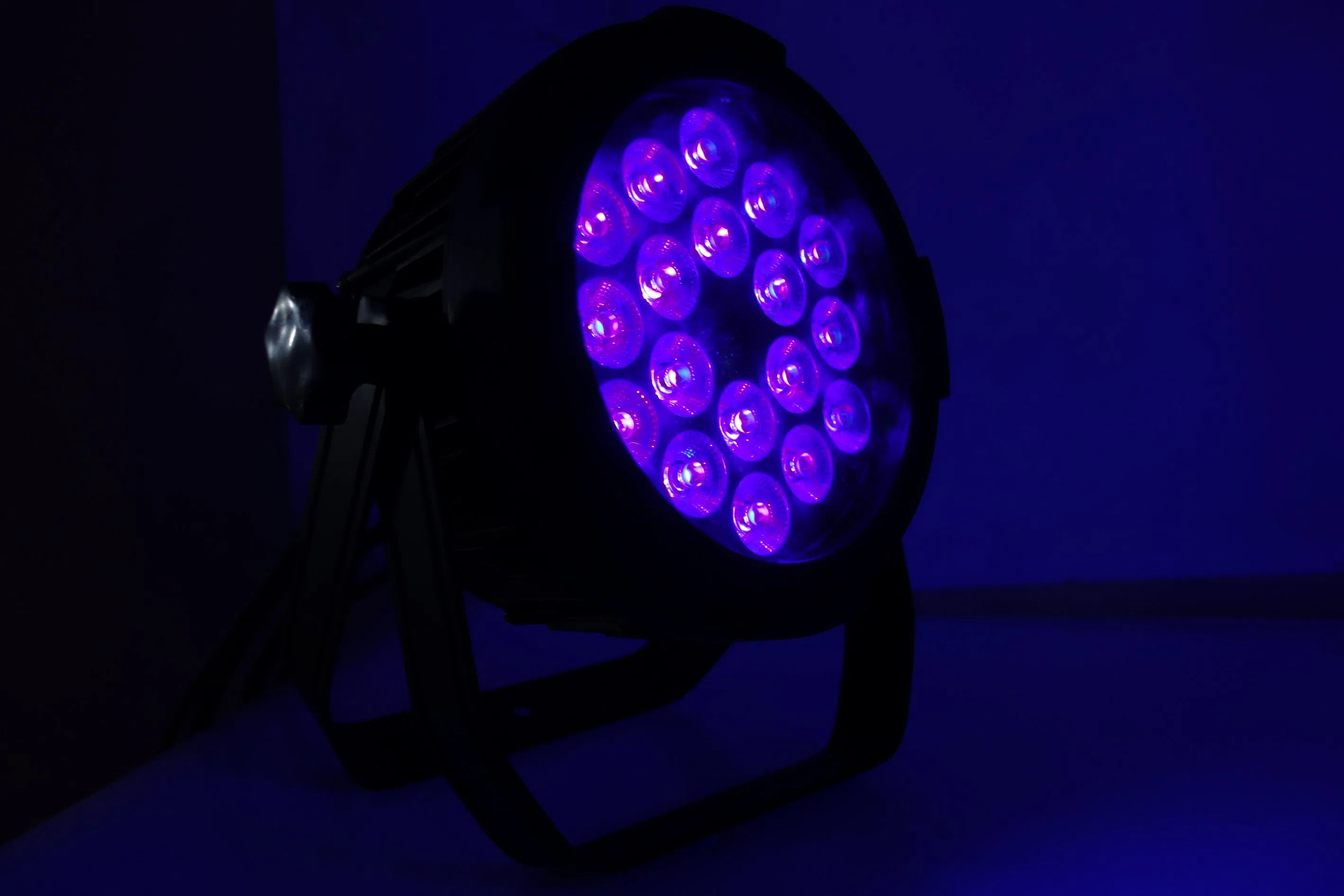 18*12 Watt Rgbwuv 6 In1 LED PAR Can Stage Light DMX Control Waterproof DJ Disco for Party Wedding Church