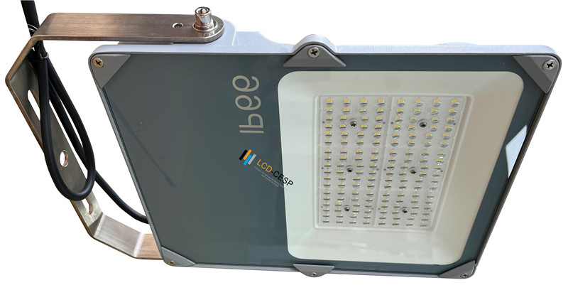 Floodlight, LED, 100W, Marine Duty, 90-305VAC, 90 Degree, Dimmable, Fishing Boat Lighting