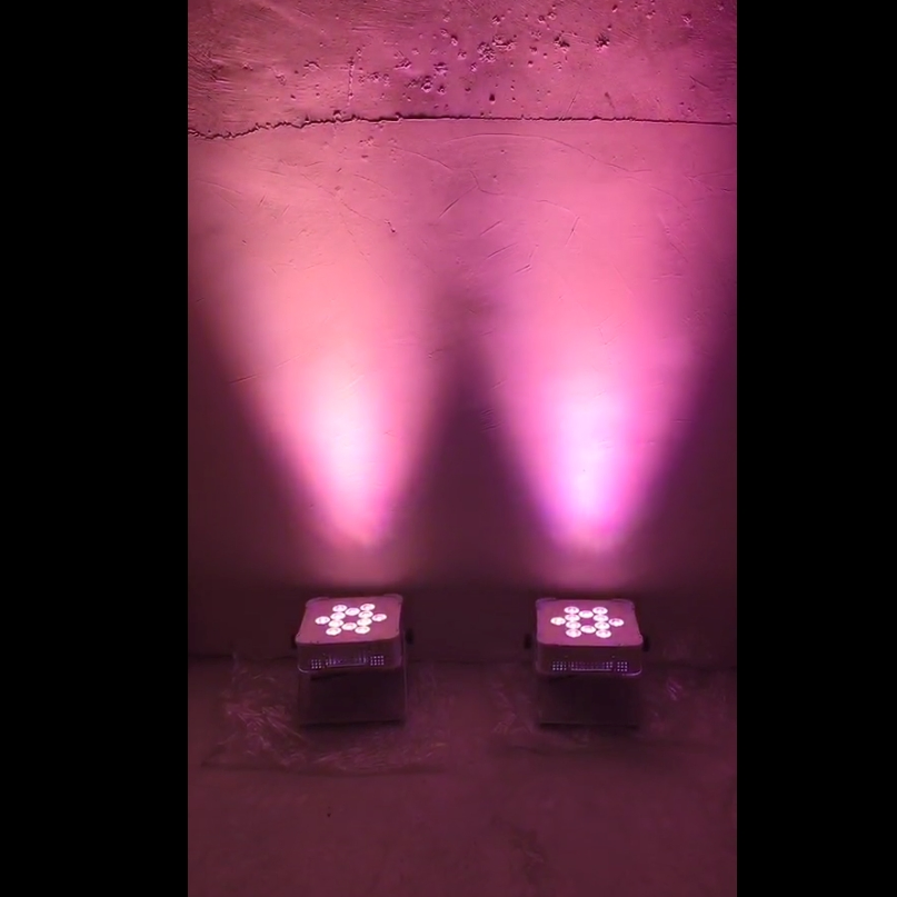 High Quality 12X18W Rgbwauv 6in1 Battery DMX512 Wi-Fi Remote Powered LED Stage PAR Light for DJ Disco Club Church Party Theater Show Event