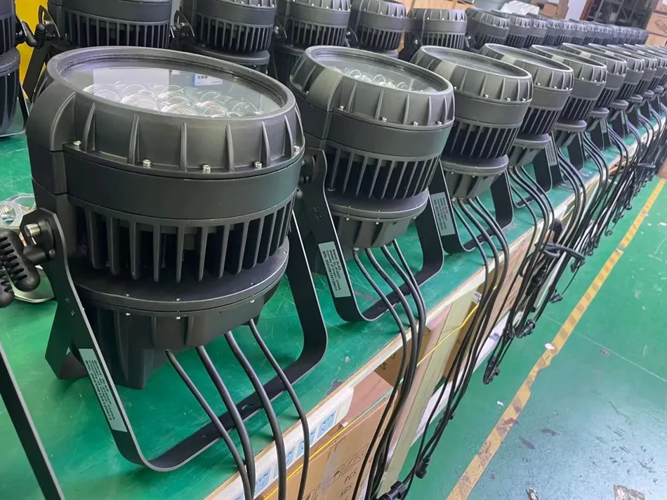 LED Zoom PAR Light View 3