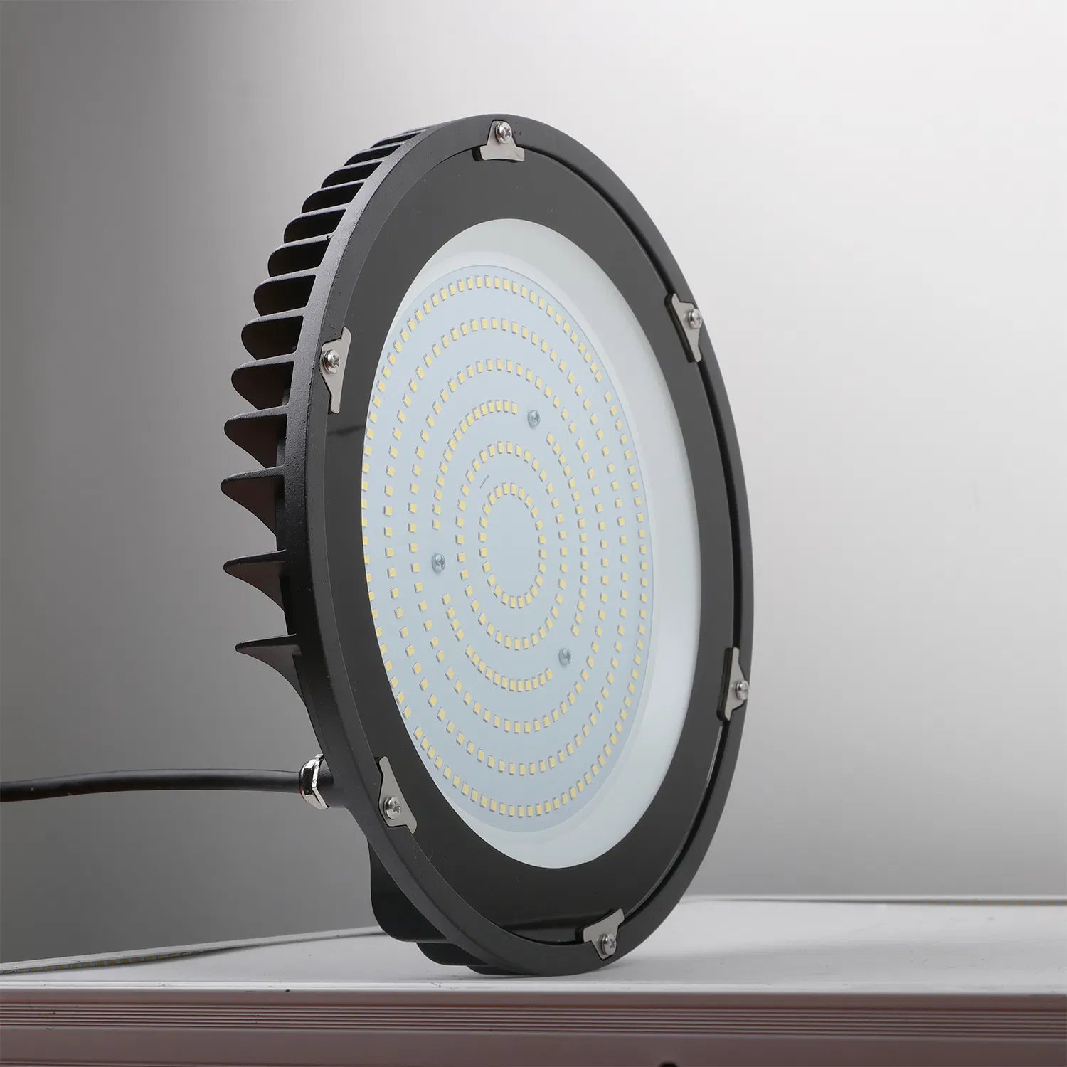 UFO LED High Bay Light 100W 150W 200W 20000 Lm 5000K Daylight IP65 Waterproof Commercial Warehouse Workshop Wet Location Area Lighting Fixture