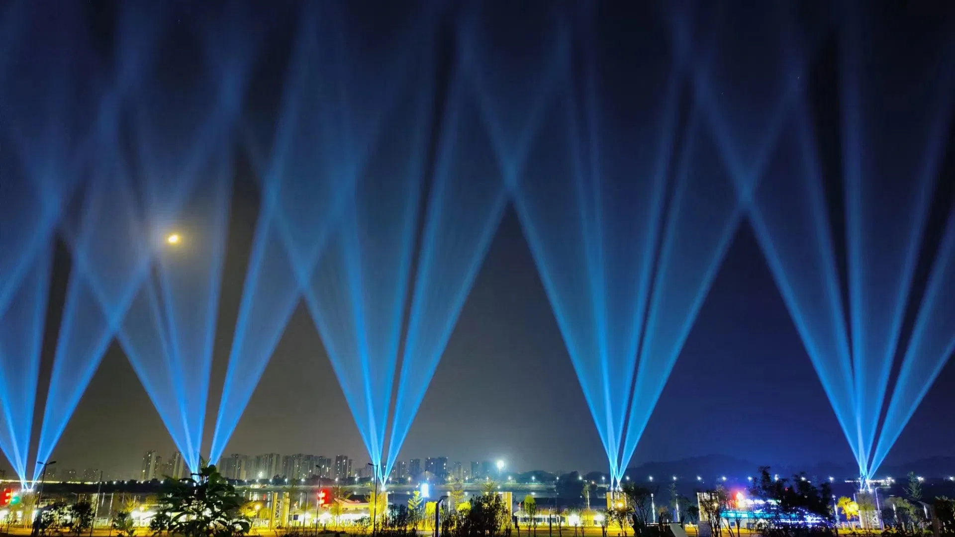 421W High Power DMX512 IP66 Waterproof for Landscape Stage Outdoor Moving Head Beam Performance Light