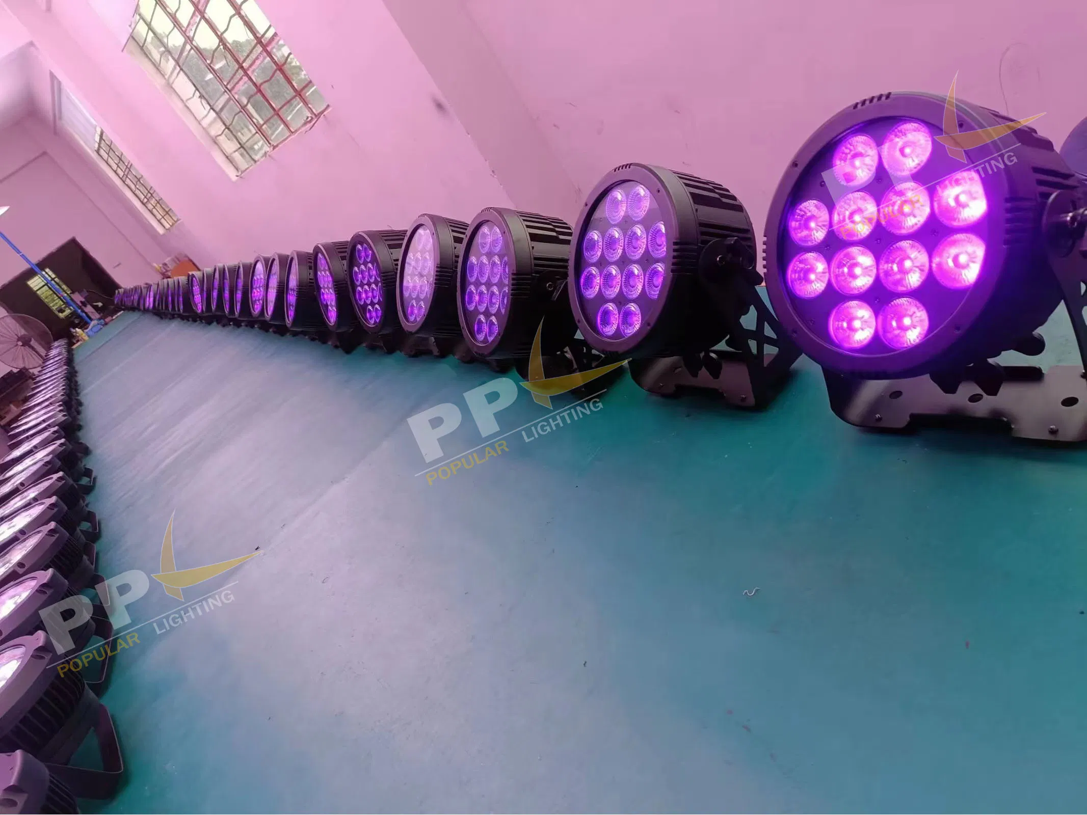 Outdoor 12PCS 18W Rgbwauv 6in1 IP66 Stage Lights PAR Can Uplights Wireless WiFi Battery LED PAR Light